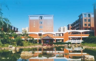 娄底市金海中学复读部